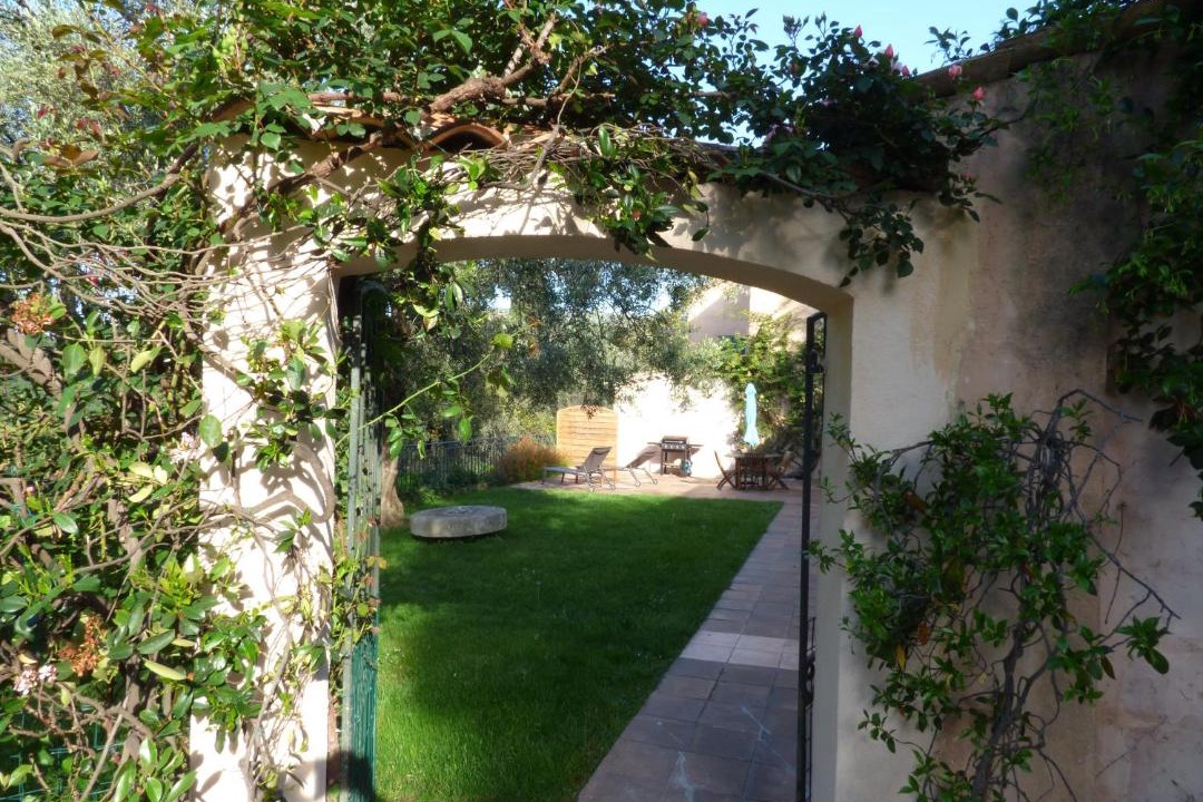 Photo of Others in Chateauneuf-Grasse