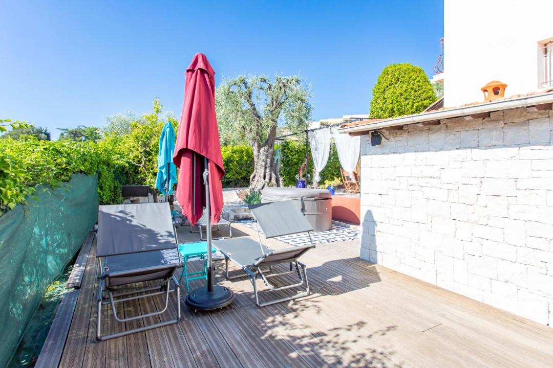 Photo of Patio Balcony in Saint Antoine