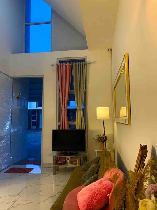Photo of Livingroom in Sukaraja