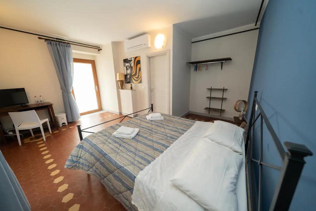 Photo of Bedroom in San Terenzo Monti