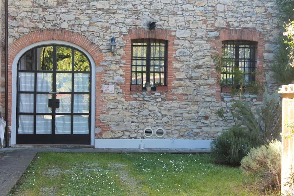 Photo of Buildings in Corsanico-Bargecchia