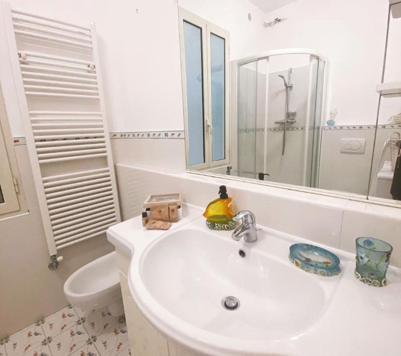 Photo of Bathroom in Les Baumettes