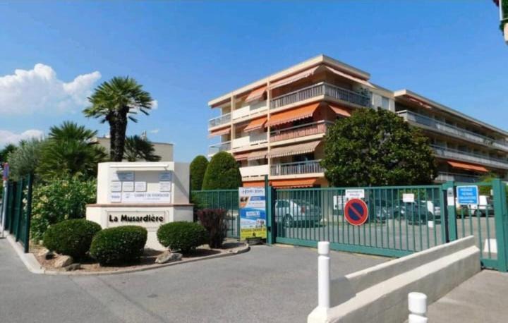 Photo of Buildings in Plaine de la Brague