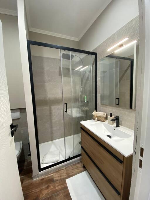 Photo of Bathroom in Liberation