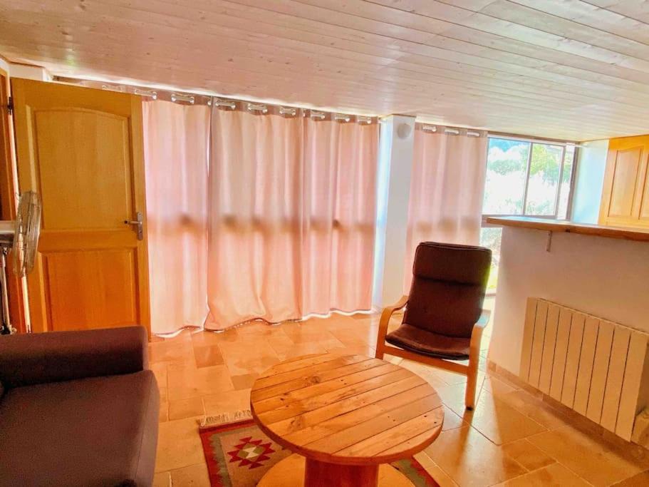 Photo of Livingroom in Chateauneuf-Villevieille