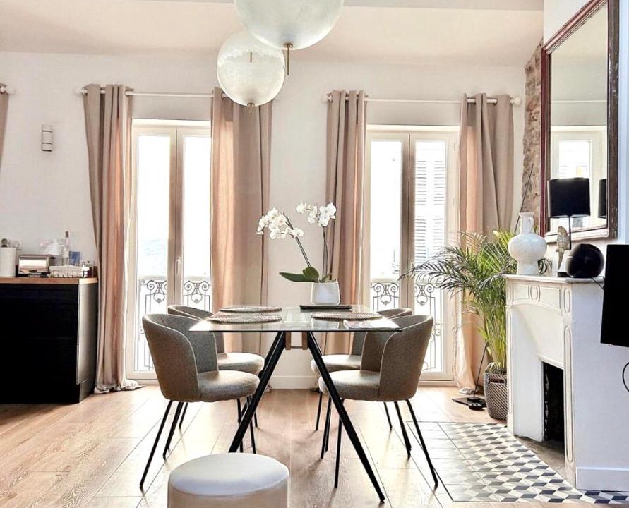 Photo of Livingroom in Antibes City Centre