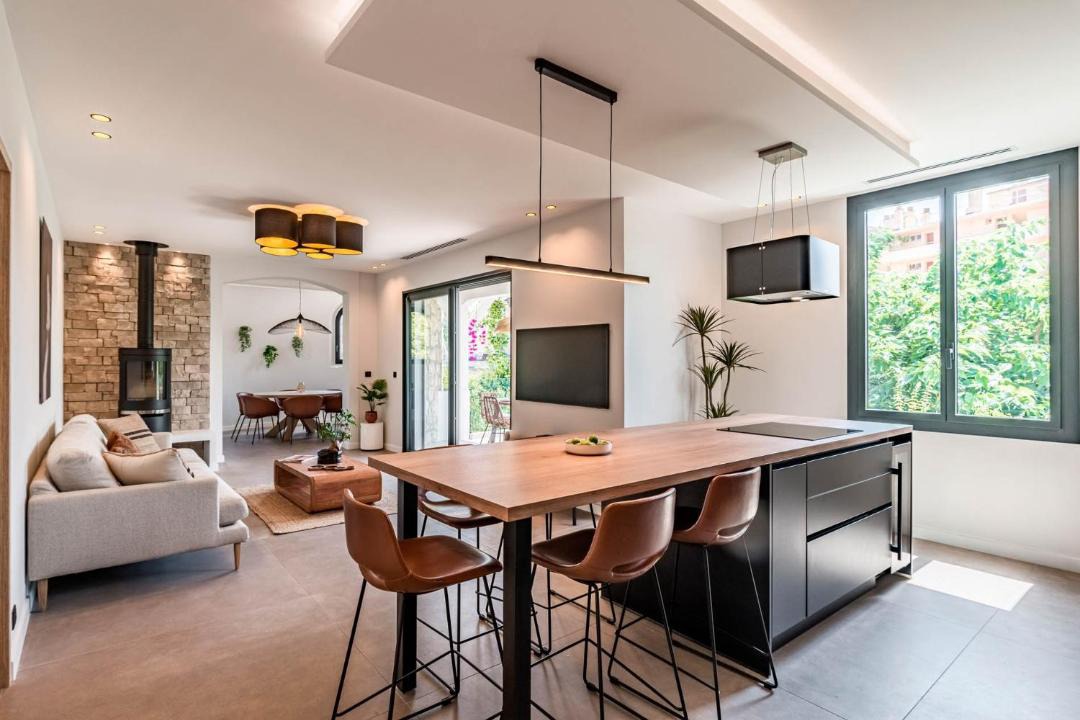 Photo of Livingroom in Prado - Republique