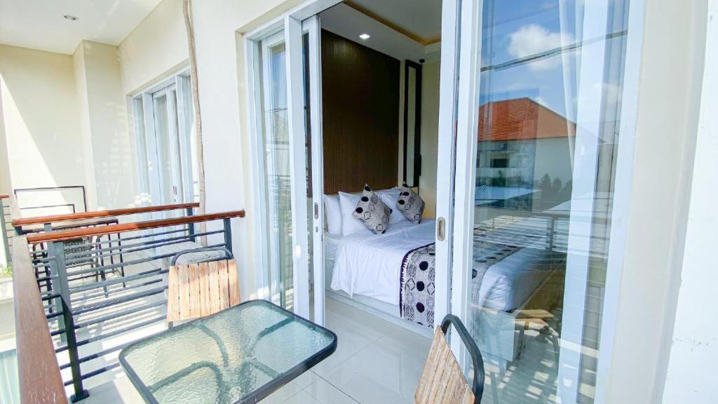 Photo of Patio Balcony in Pemecutan Kelod