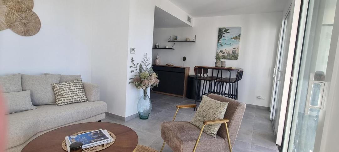 Photo of Livingroom in Eze