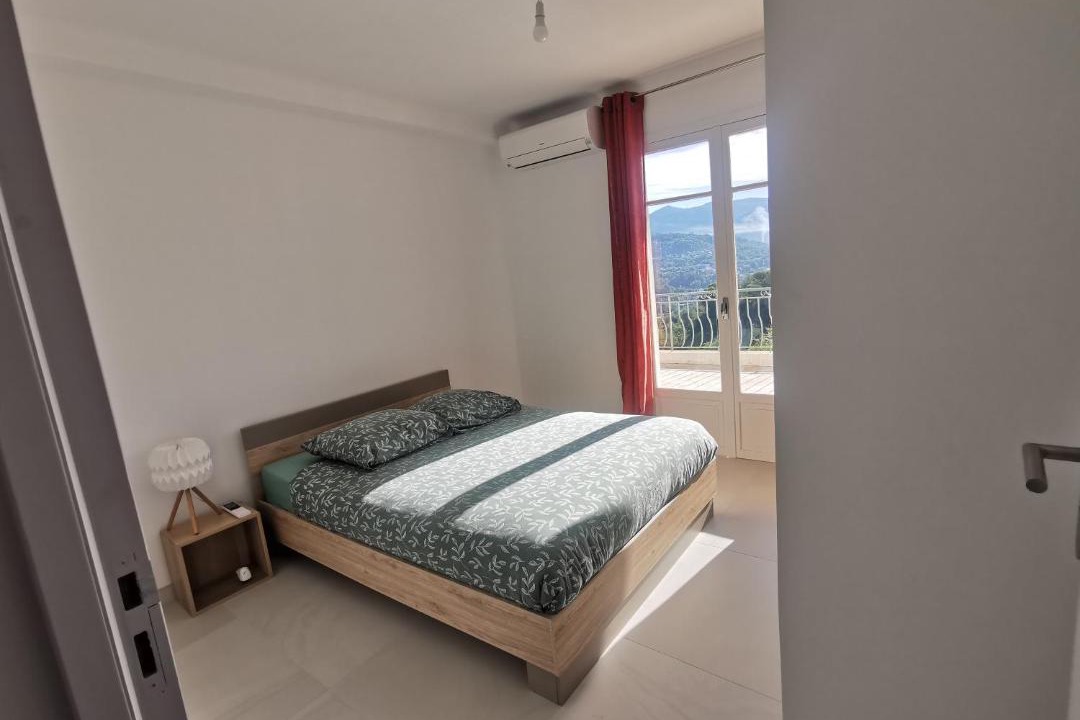 Photo of Bedroom in Contes