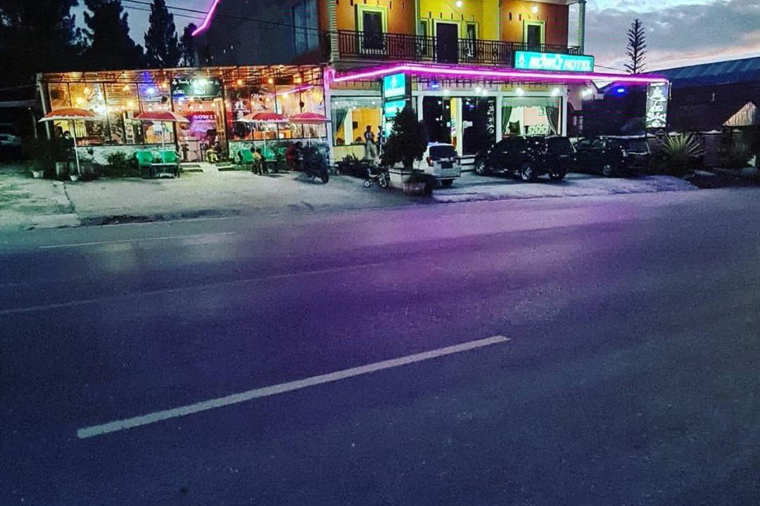 Photo of Buildings in Parmonangan