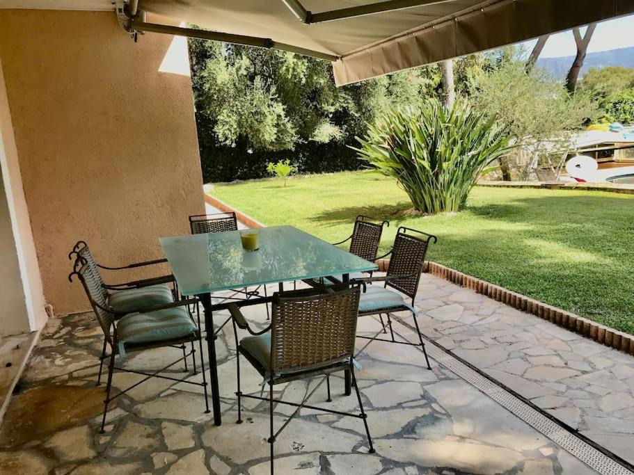 Photo of Patio Balcony in Cap-Ferrat