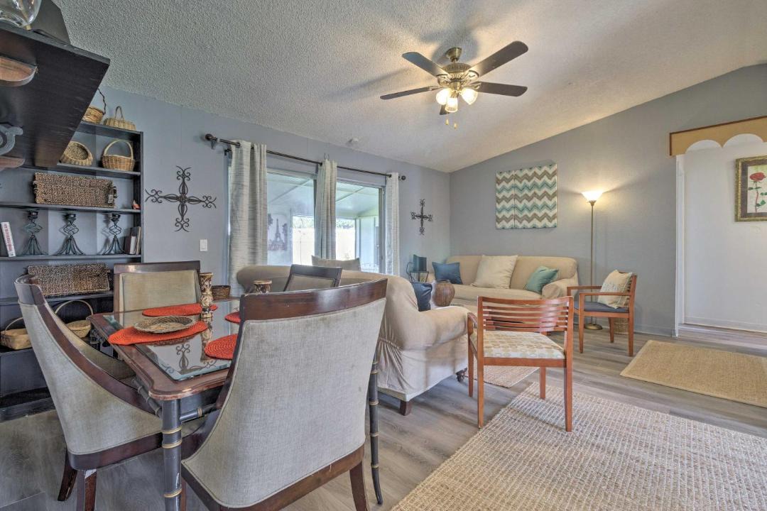 Photo of Livingroom in Pine Hills