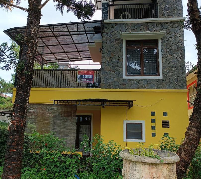 Photo of Buildings in Cipanas