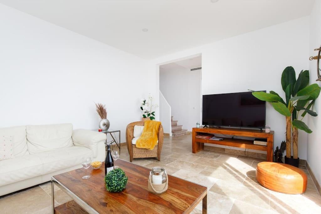 Photo of Livingroom in Theoule-Superieur