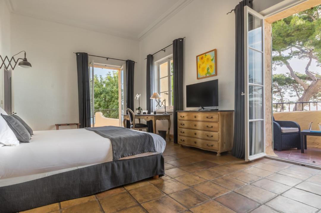Photo of Bedroom in Theoule-Superieur