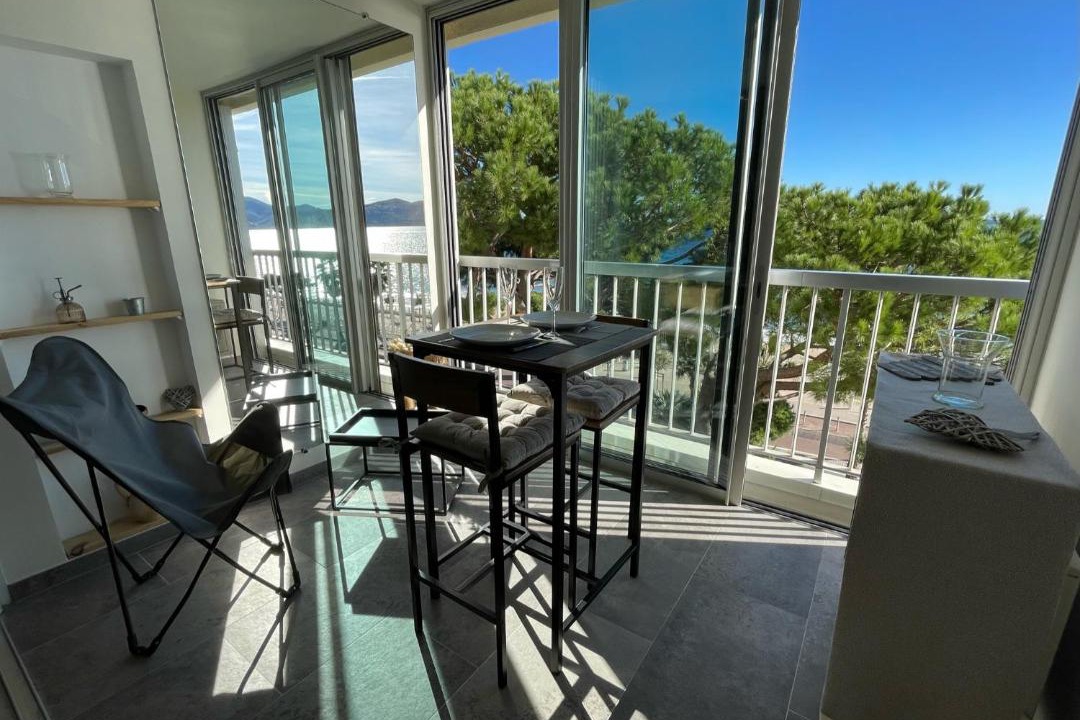 Photo of Patio Balcony in La Bocca