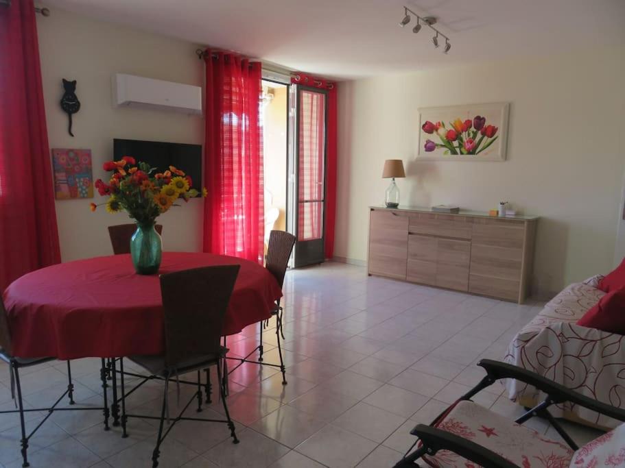 Photo of Livingroom in Le Ray