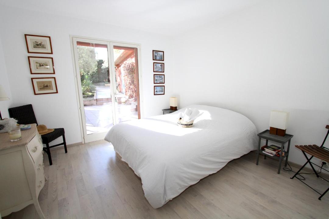 Photo of Bedroom in Bagnols-en-Foret