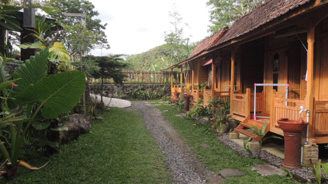 Photo of Buildings in Ngemplak