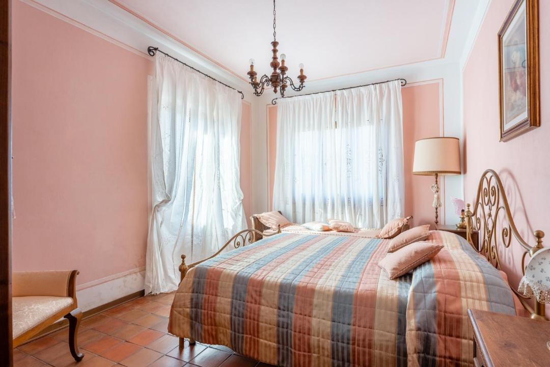 Photo of Bedroom in Molazzana