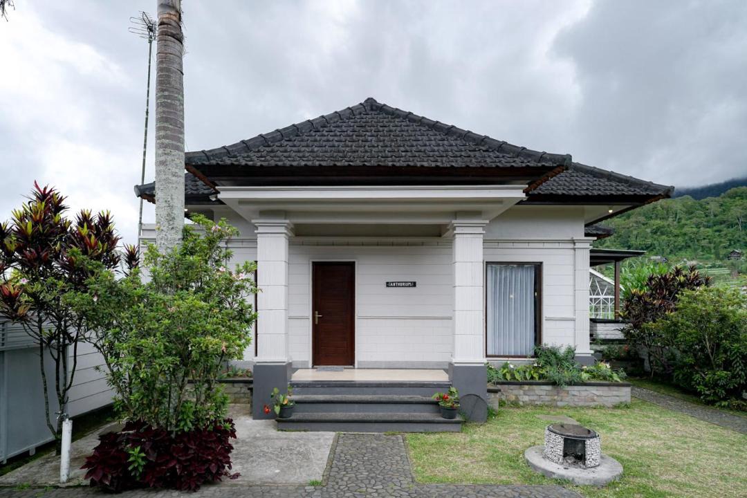 Photo of Buildings in Candikuning