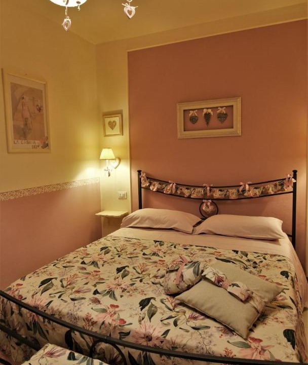 Photo of Bedroom in Pallerone