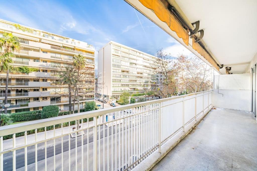 Photo of Others in Carnot
