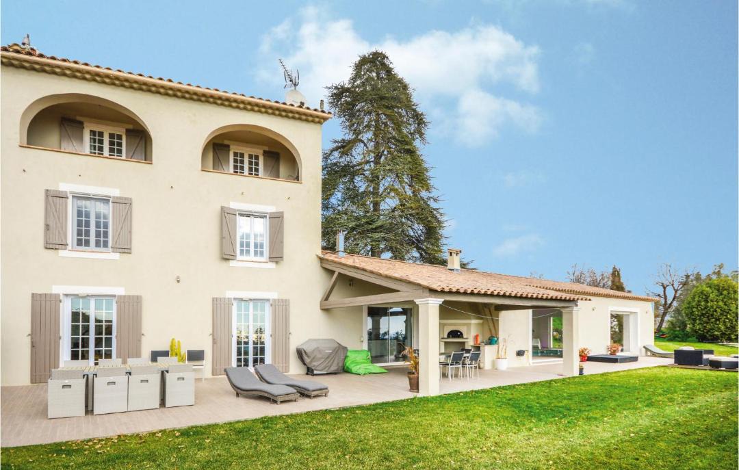 Photo of Buildings in La Gaude