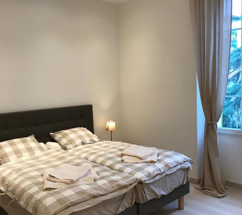 Photo of Bedroom in Cannes City Centre