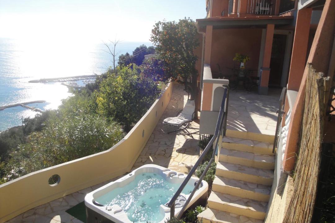 Photo of Others in Menton