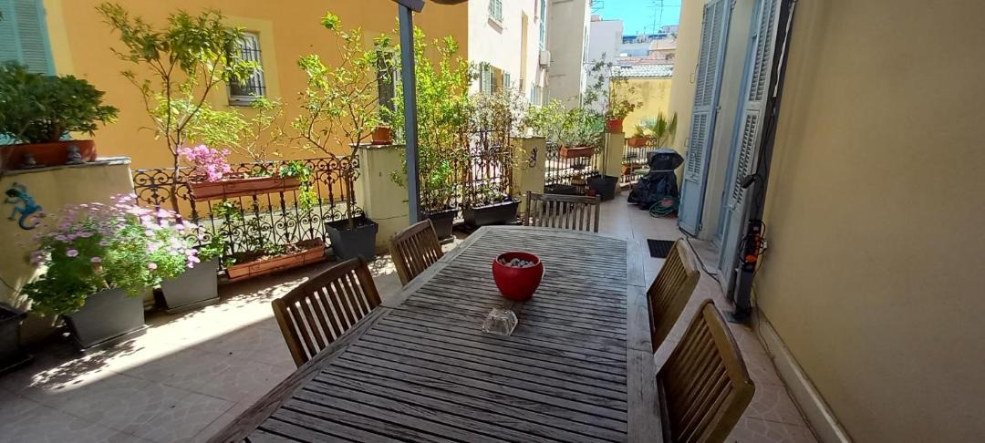 Photo of Patio Balcony in Liberation