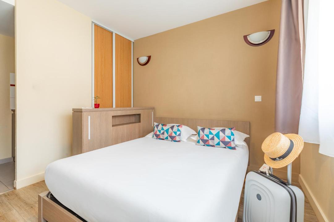 Photo of Bedroom in Riquier