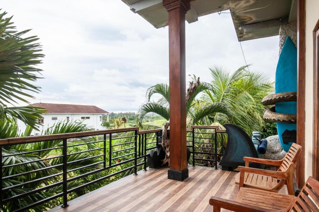 Photo of Patio Balcony in Medewi