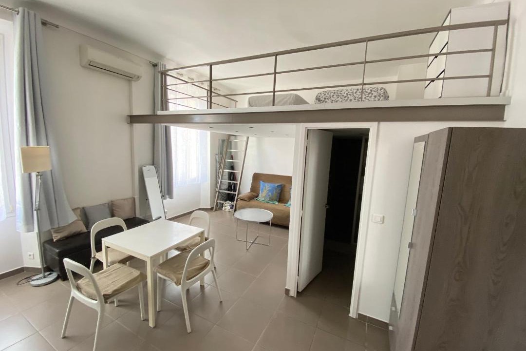 Photo of Livingroom in Cannes City Centre