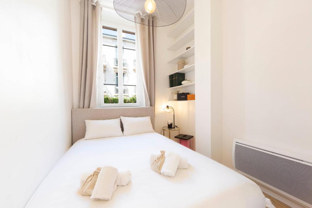 Photo of Bedroom in Carnot