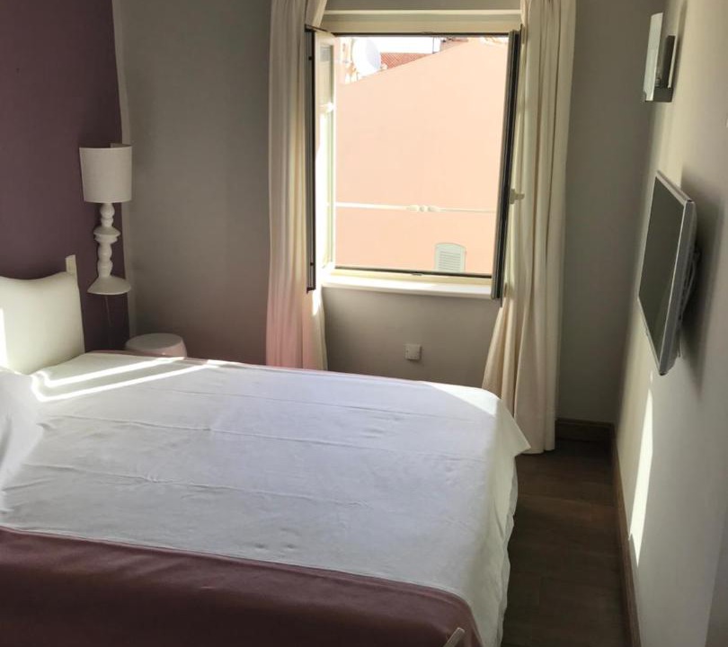 Photo of Bedroom in Saint-Tropez City Centre