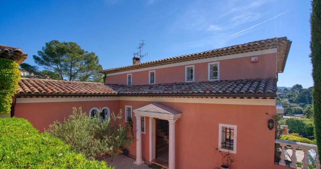 Photo of Buildings in Mougins