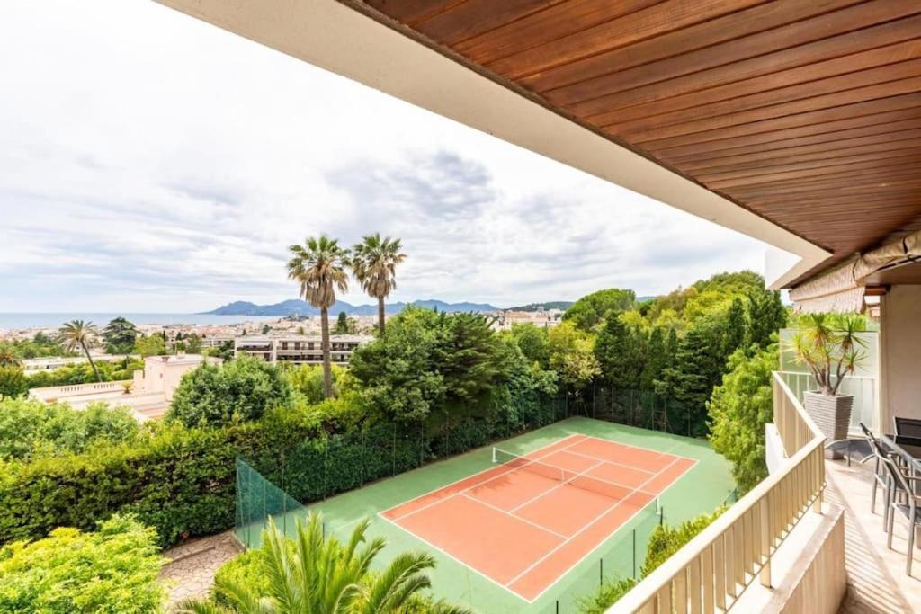 Photo of Patio Balcony in California - Pezou