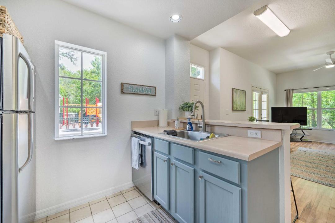 Photo of Kitchen in Venetian Bay Villages