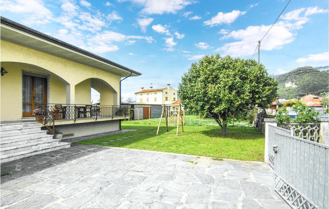 Photo of Buildings in Capanne-Prato-Cinquale