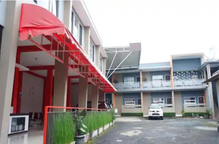 Photo of Buildings in Rancabali