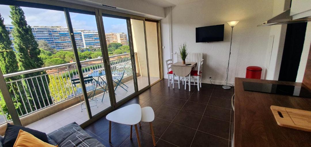 Photo of Livingroom in Mandelieu-La-Napoule