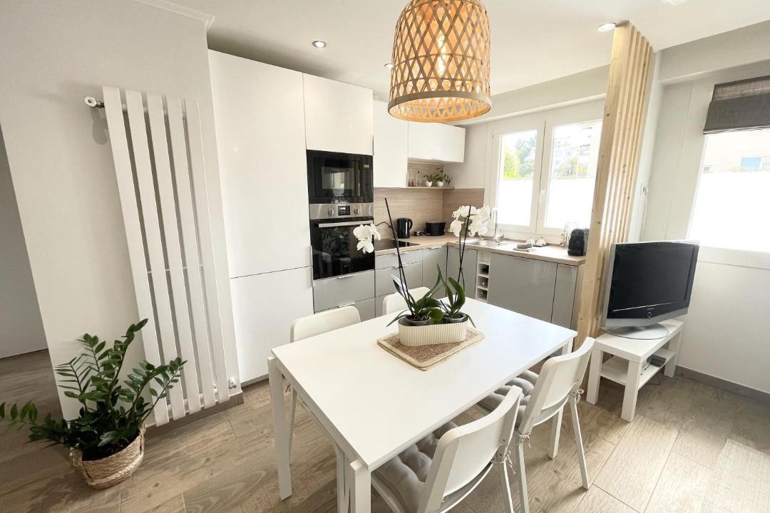 Photo of Livingroom in Prado - Republique
