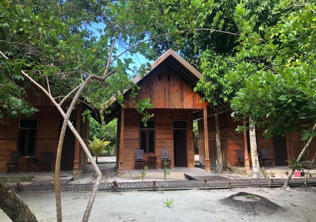 Photo of Buildings in Kri