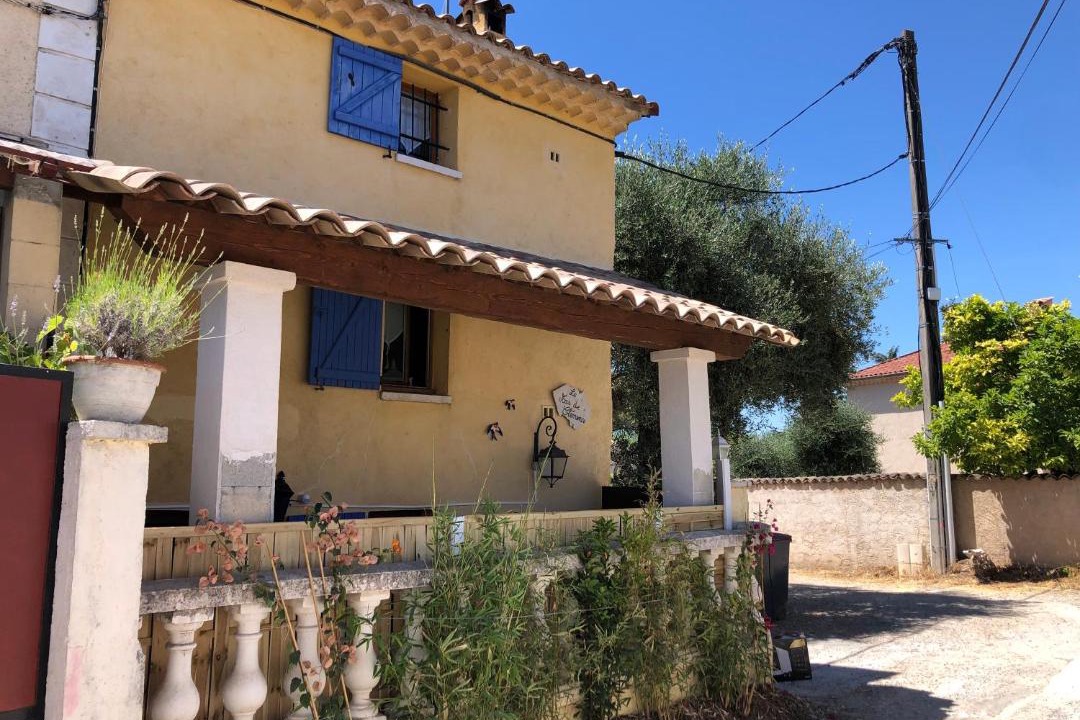 Photo of Buildings in Les Maillans