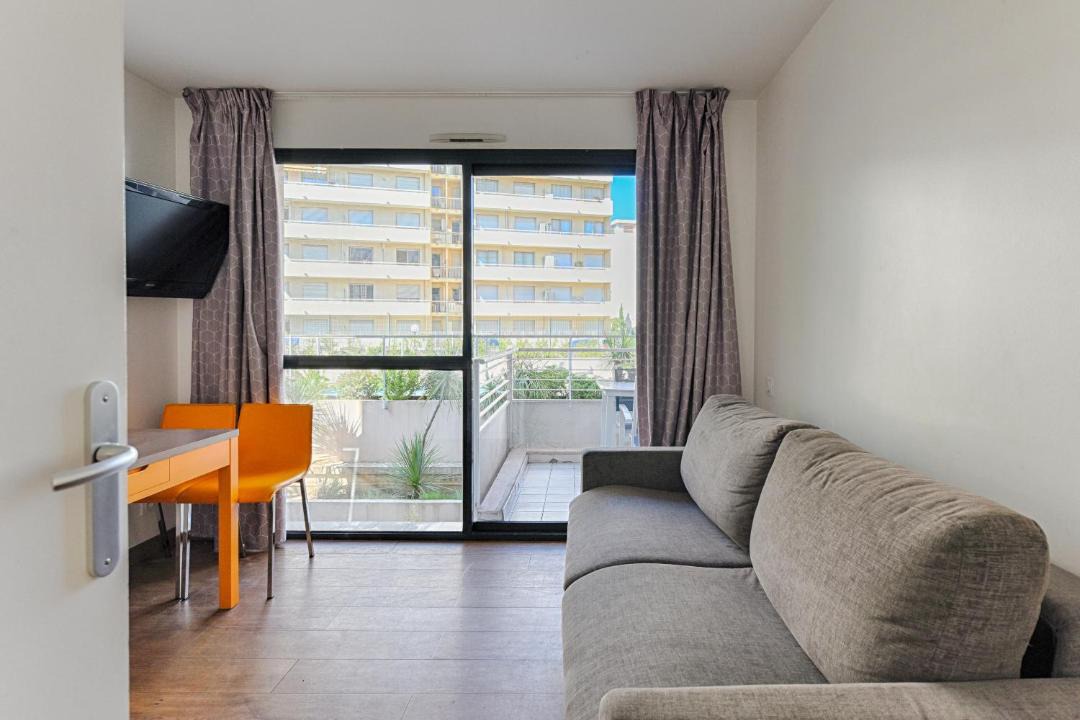 Photo of Livingroom in Cannes Old Town