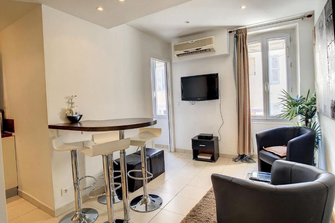 Photo of Livingroom in Cannes City Centre