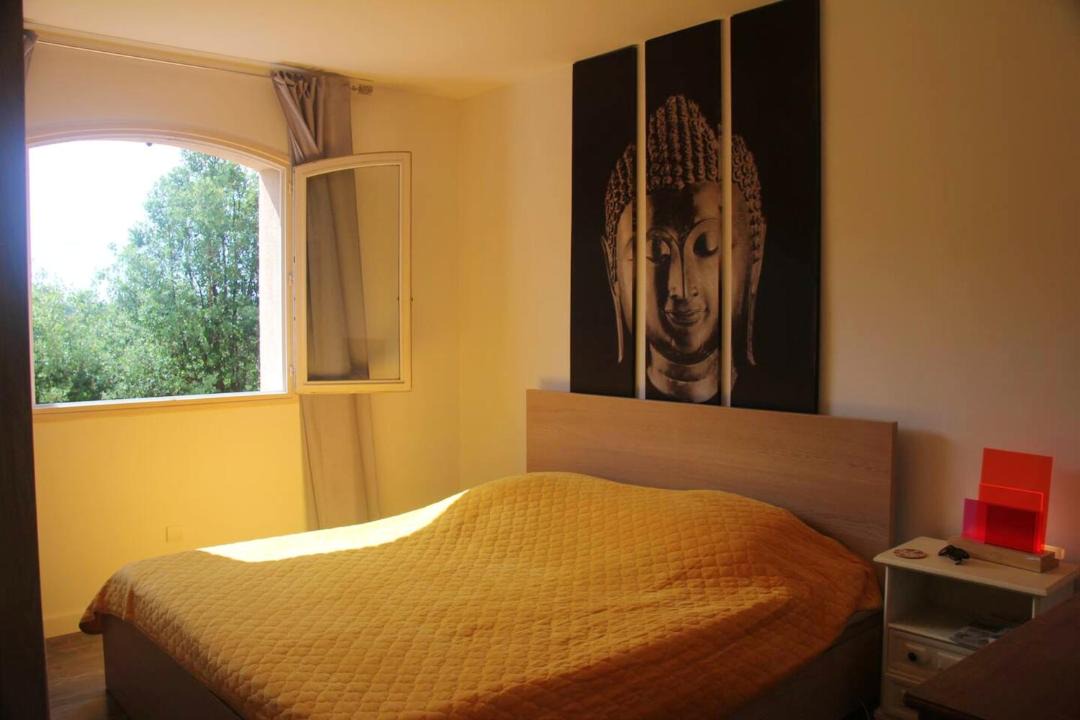 Photo of Bedroom in Saint-Raphael