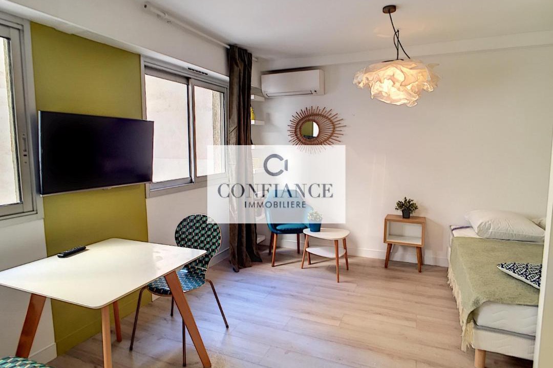 Photo of Livingroom in Lepante Quarter